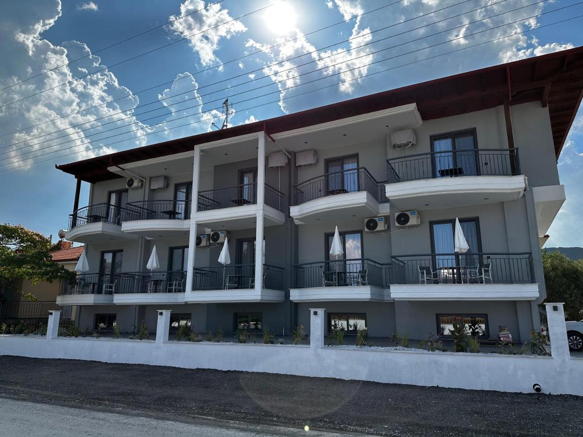 אפרטהוטל Vrasná Thea Comfy Living מראה חיצוני תמונה